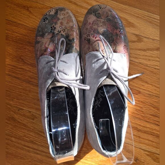 Aetrex Lace up Floral Leather Sneakers Womans Size 9-9.5 - Picture 5 of 7